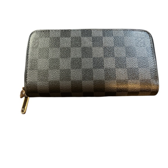 Louis Vuitton Gray Checkered Wallet with Silver Zippers - Picture 1 of 2